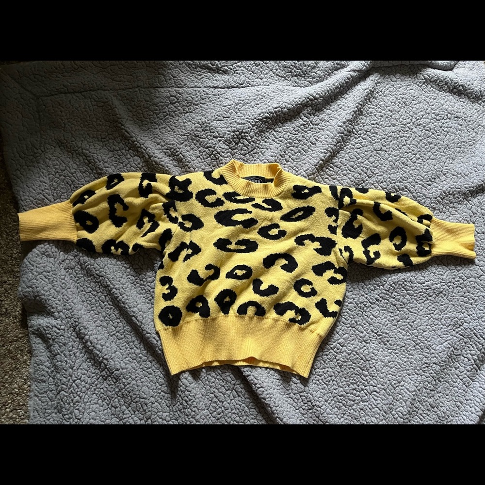 leopard print short top